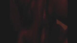 MACHO DOTADO E A ESPOSA TRANSANDO GOSTOSO E HUMILHANDO O CORNO MANSO