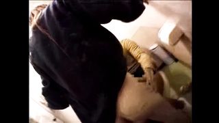 トイレでHしちゃう