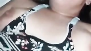 Thick Girlfriend Gets Fucked so Hard her Legs Tremble