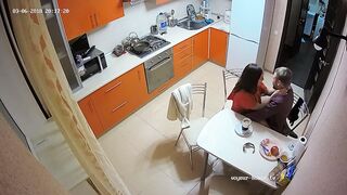 Real Amateur Couple Has Quick Sex In The Kitchen