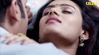 Indian Girlfriend SEX on Floor - 2020 Latest Webseries Clip