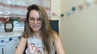 Young blonde whore Marice masturbate on webcam