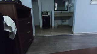 DANDOLE DURO a LA ESPOSA DE MI PAPA