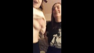 Periscope Girls Showing Tits and Motorboating