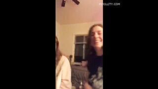 Periscope Girls Showing Tits and Motorboating