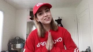 GAMERS RISE UP! THOT DOES HER PART