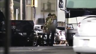 Miley Cyrus & Stella Maxwell - Lesbians