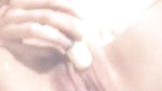 My Girlfriend Pleasing her Gush Hole