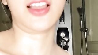 Trang Thu Trinh 40”