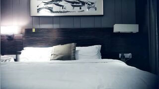 横扫外围黄群少妇穿上连体网袜口交猛操国产