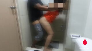 Patakas Na Tinira SA Banyo Ang Misis Ni Kumpare - Pinay Bathroom Fuck