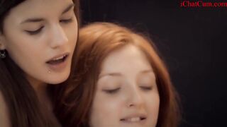 Very Hot Teens Threesome Sex Lesbian