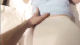 国产91红人『大叔爱萌妹』小视频合集 粉嫩妹子被大叔各种操 高清露脸 强烈推荐