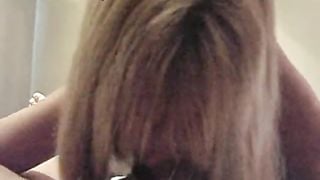 Madurita tetona te hace buena compania