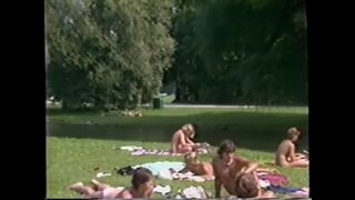 Nudists in Englischer Garten Munich