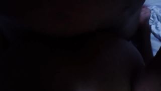 Metendo de 4 na magrinha apertadinha