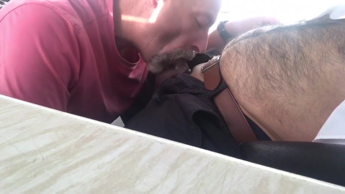 Dad sucking hairy cub