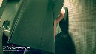 Louise et Martin - FRENCH AMATEUR COUPLE FUCKS AT THE LOUVRE MUSEUM