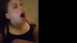HIGHSCHOOL GIRL FUCKS A BIG COCK FOR THE FIRST TIME. AND SHE LOVES IT!!