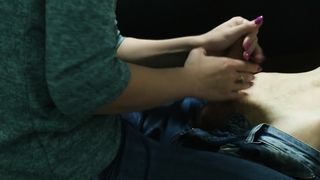 Сводная сестра мучает брата 6 минут пока он не кончил