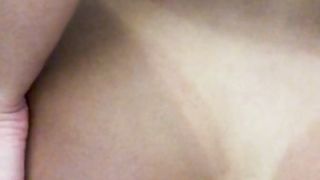 Sextape anale dans la cabine de la piscine municipale