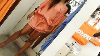 Shop Change Room VOYEUR