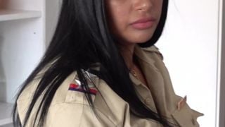 Police wali ne chor ko apne boobs se dhoodh pilaya aur jamkar choda