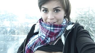 Public Sex in ski lift - Sexe dehors dans une télécabine by Vic Alouqua