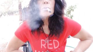 MOMMY BLAZES at dawn on 4th of July- Smoking Fetish