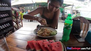 Amateur Asian teen fucked her two week millionaire boyfriend at the hotel