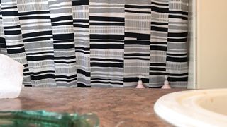 SpyFam - Pregnant stepsister takes a shower