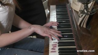 Piano Lesson Gets Wild