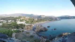 Surprise en vacance par un couple d’inconnus baise où il veut