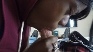 Black Hooker chick takes a load in the mouth