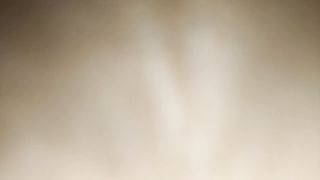 Ragazza porca vuole una doppia con una banana... tra le vigne