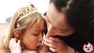 June Liu / SpicyGum ft Xiaoyu - Asian Chinese Teens Double Blow Job (Bday)