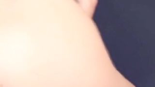 Blondes Fitnessmodel vom eigenen Kameramann gefickt