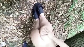 Beurette fait sa pute dans la foret derriere le quartier