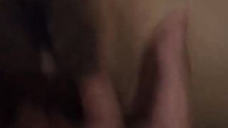 PINAY SOBRANG NGINIG AT BASA ANG PUKE SA GALING NI BESSY WHILE WATCHING PORN PINAY NEW VIRAL SCANDAL