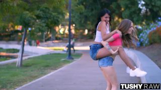 TUSHYRAW Friends Who Gape Together Stay Together