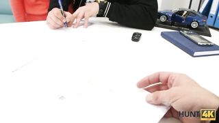 HUNT4K. Un sexo caliente con una guapa cuesta como un coche nuevo e increíb