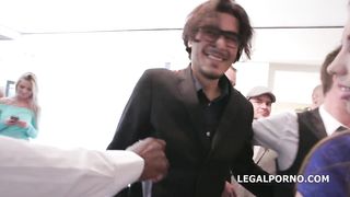 A Clockwork Gang Pilot - Part 1/3 : The extreme Kira Thorn gangbang