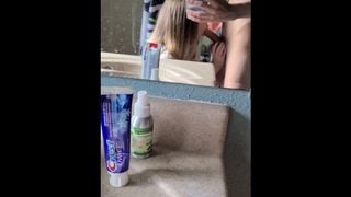 FIRST TIME Blow Job Video from Innocent 18 Year old Teen