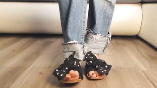 Girl in Sexy Flip Flops and Boyfriend Jeans