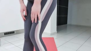 Wet Yoga Pants Camel Toe