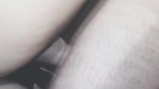 пара захотела секса в магазине и она сделала ему минет прямо на улице