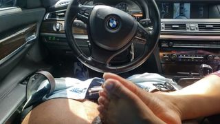 @EXPLOREMYSOLES GIVES ME MY 1ST FOOTJOB EXPLOSIVE CUMSHOT Part2