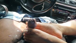 @EXPLOREMYSOLES GIVES ME MY 1ST FOOTJOB EXPLOSIVE CUMSHOT Part2