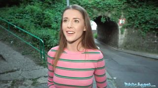 Public Agent Sybil Kailena Wonders into the Path of a Stranger for Spontaneous Fucking