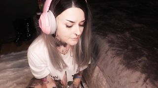 Slutty Scottish Gamer Girl Try's Mystic Bad Dragon for first Time (Teaser)